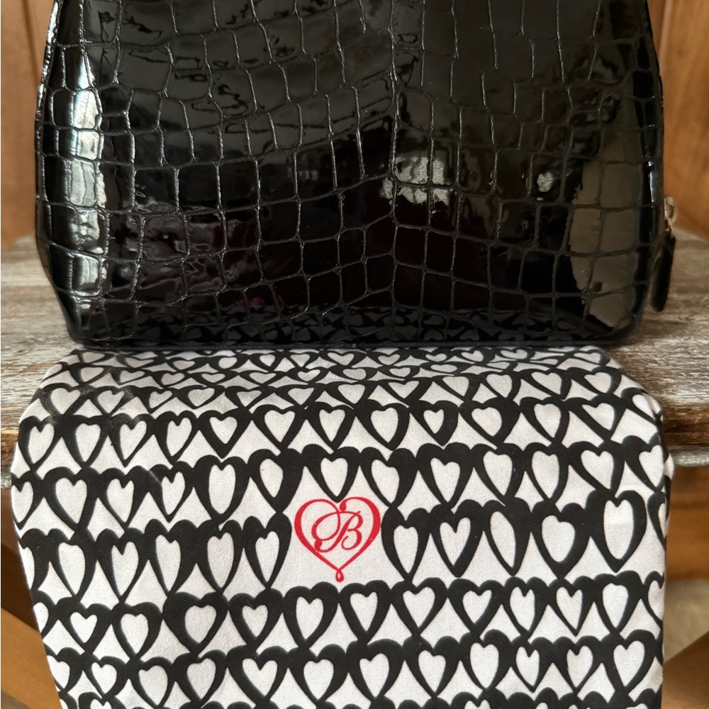đź–¤Brighton Bellissimo Heart Large Black Leather Cosmetic Bag. - Picture 2 of 9